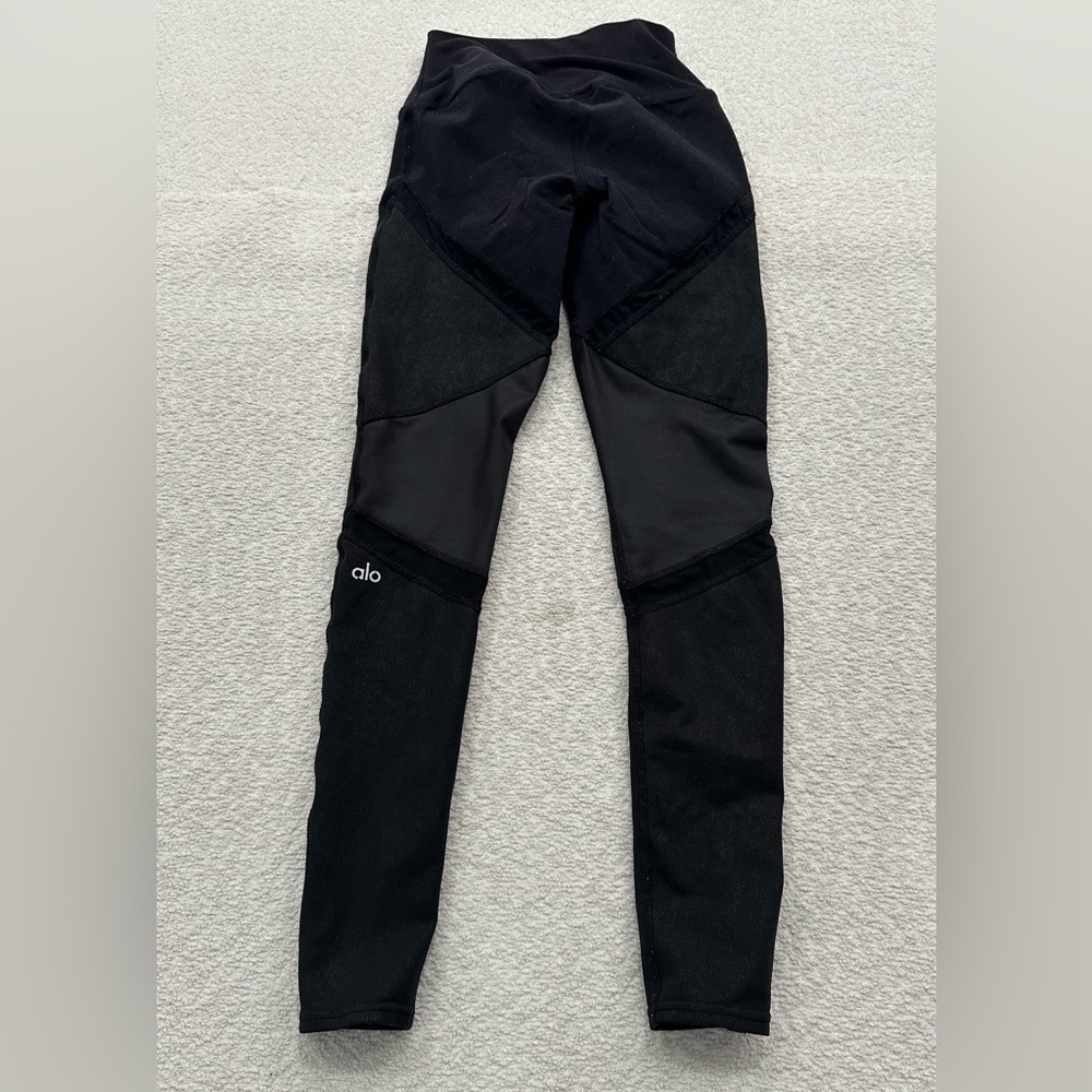 ALO Yoga Women’s Black Full Length Leggings Size XS - Picture 2 of 8